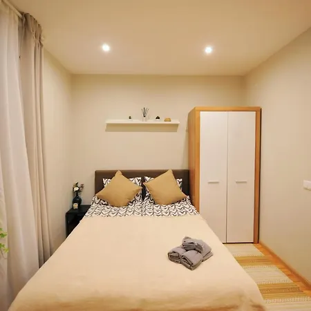 Comfort At Hanzas Residence, Near Cafes, Bars, Museums & Esplanade Riga