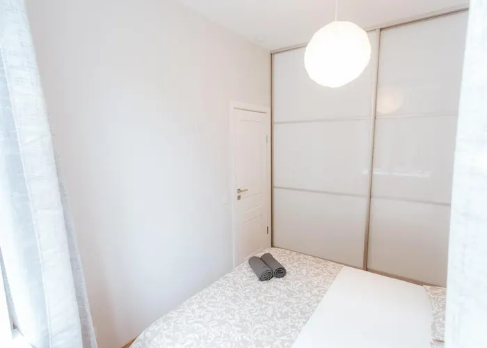 Comfort At Hanzas Residence, Near Cafes, Bars, Museums & Esplanade Apartment Riga