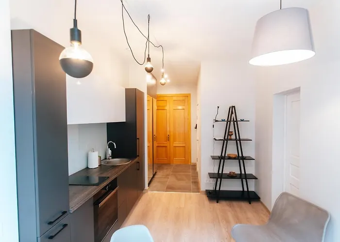 Comfort At Hanzas Residence, Near Cafes, Bars, Museums & Esplanade *