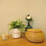 Comfort At Hanzas Residence, Near Cafes, Bars, Museums & Esplanade *