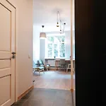 Apartman Comfort At Hanzas Residence, Near Cafes, Bars, Museums & Esplanade Riga